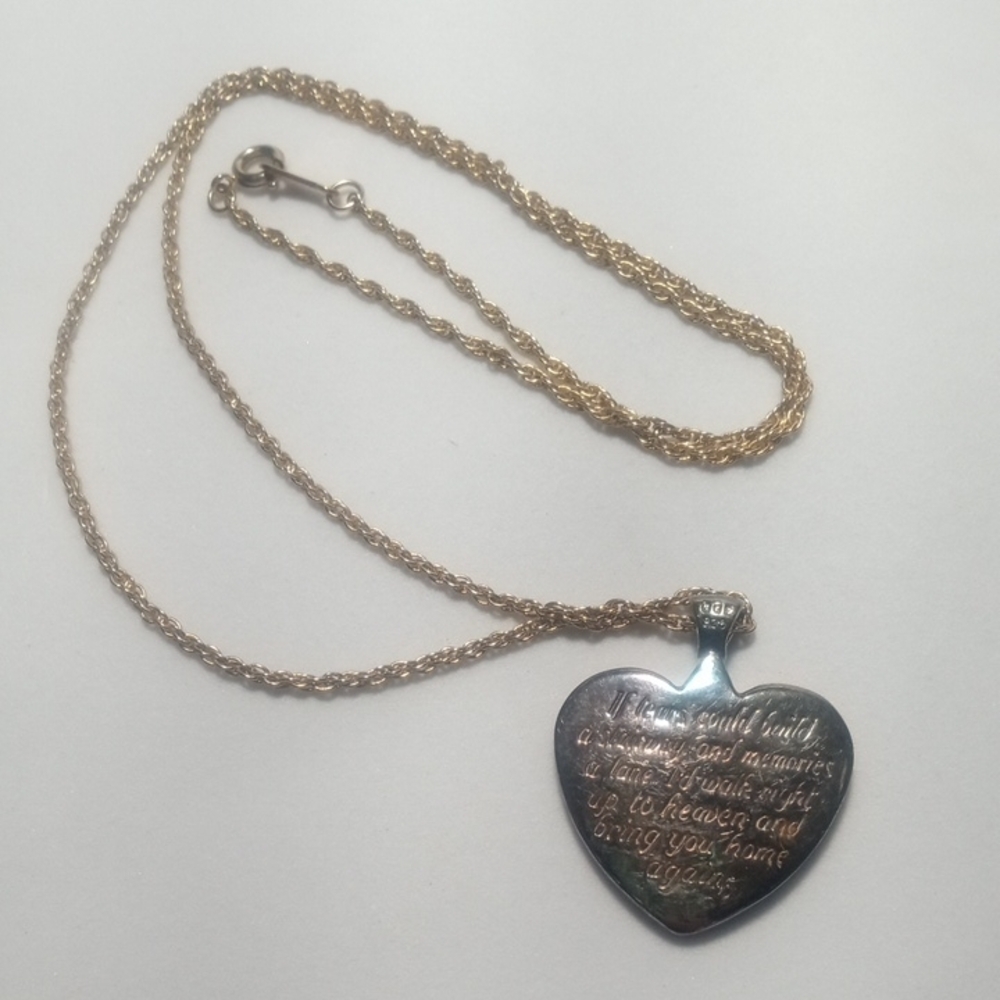 ✨ Two Tone Angel Wing Memorial Heart Necklace ✨ - Picture 3 of 5